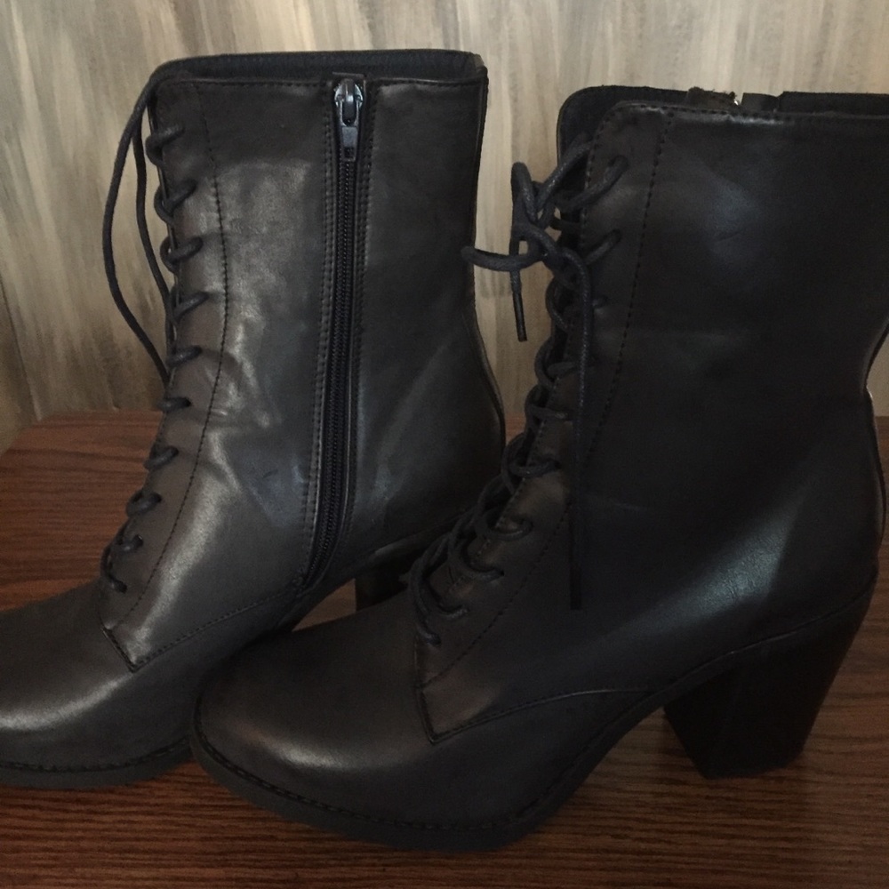 Rouge Combat Lace Up Boots Sz 11